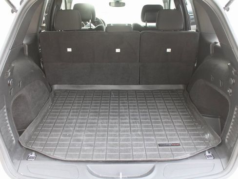 Used 2017 Jeep Grand Cherokee Laredo w/ Quick Order Package 2BE image 8