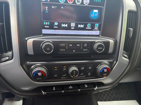 Used 2019 GMC Sierra 1500 SLE w/ SLE Value Package AWD/4WD image 26