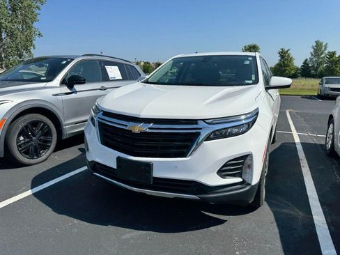 Used 2022 Chevrolet Equinox LT FWD image 2
