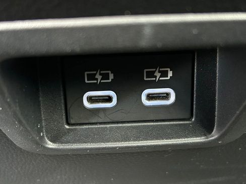 Used 2024 Toyota Corolla Cross XSE image 22