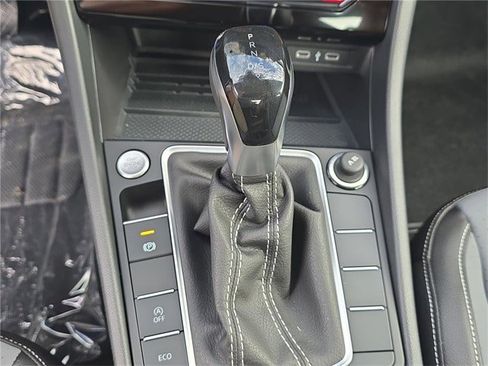 New 2025 Volkswagen Jetta SE image 20