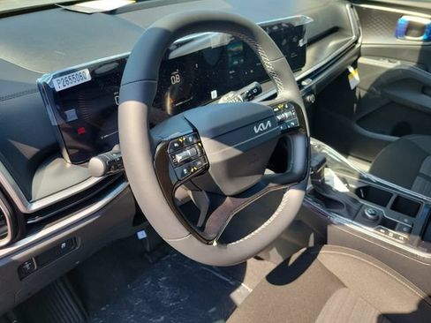 New 2026 Kia Sorento LX FWD image 18