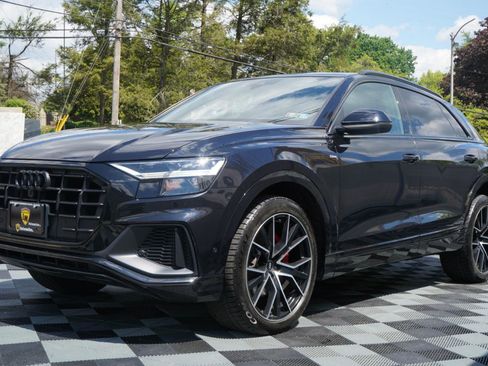 Used 2021 Audi Q8 Premium Plus w/ Premium Plus Package AWD/4WD image 13