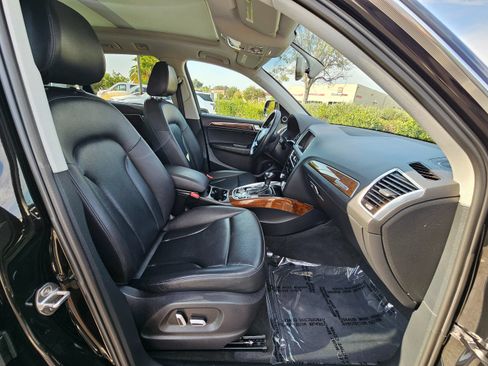 Used 2017 Audi Q5 2.0T Premium Plus w/ Technology Package AWD/4WD image 37