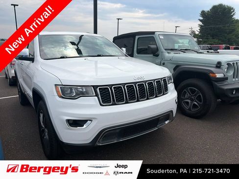 Used 2017 Jeep Grand Cherokee Limited AWD/4WD image 1
