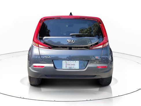 Used 2020 Kia Soul S FWD image 5