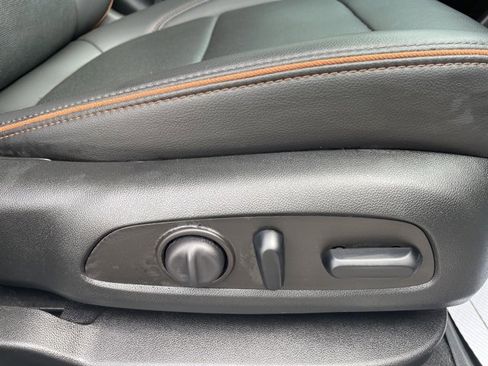 Used 2023 GMC Acadia AT4 w/ Technology Package image 16