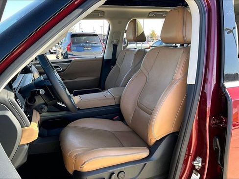 Certified 2025 INFINITI QX80 Luxe image 32