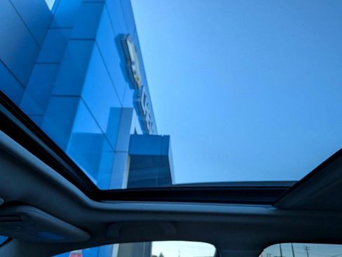 Used 2020 Subaru Forester Limited w/ Popular Package #3 image 30