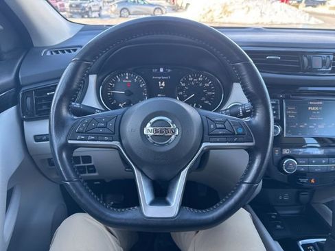 Used 2022 Nissan Rogue Sport SL AWD/4WD image 24