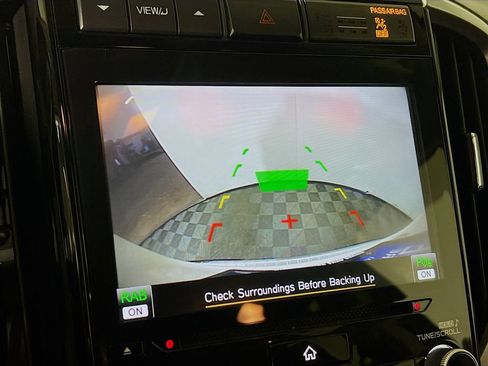 Used 2022 Subaru Ascent Touring AWD/4WD image 12