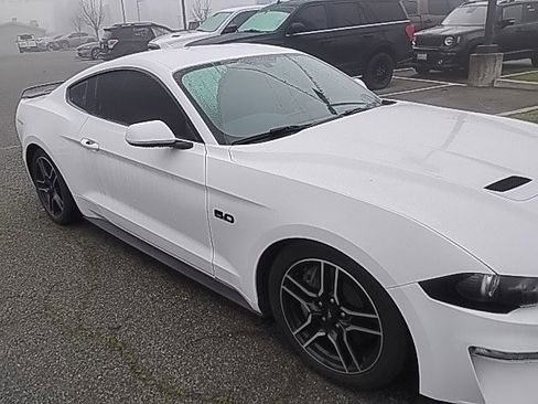 Certified 2020 Ford Mustang GT image 4