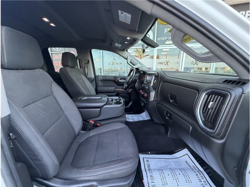 Used 2019 Chevrolet Silverado 1500 LT w/ All-Star Edition AWD/4WD image 28