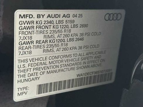 Used 2025 Audi Q3 2.0T Premium w/ Convenience Package AWD/4WD image 28