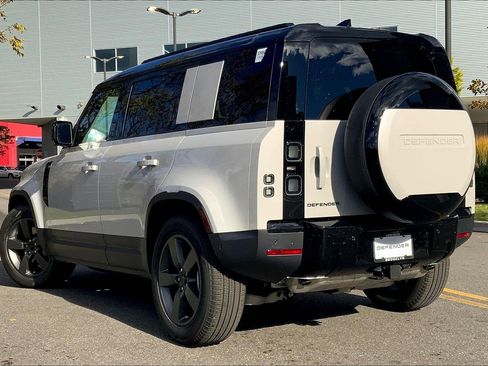 New 2026 Land Rover Defender 110 S image 12