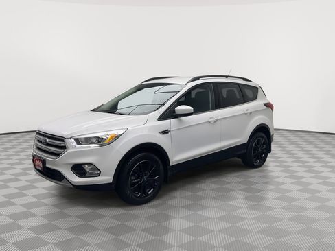 Used 2019 Ford Escape SEL image 35