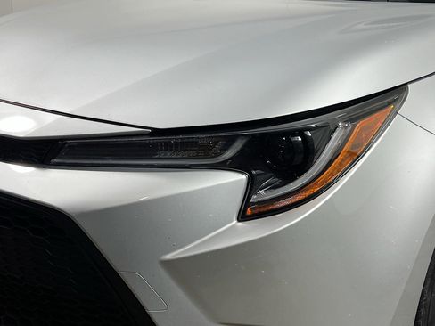 Used 2022 Toyota Corolla LE image 12