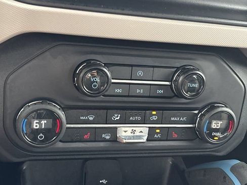 Used 2023 Ford Bronco Wildtrak AWD/4WD image 34