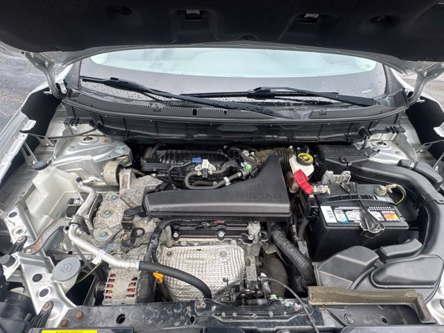 Used 2015 Nissan Rogue SV AWD/4WD image 9
