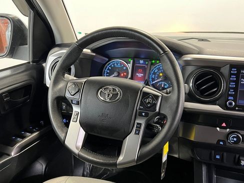 Used 2020 Toyota Tacoma SR5 image 19