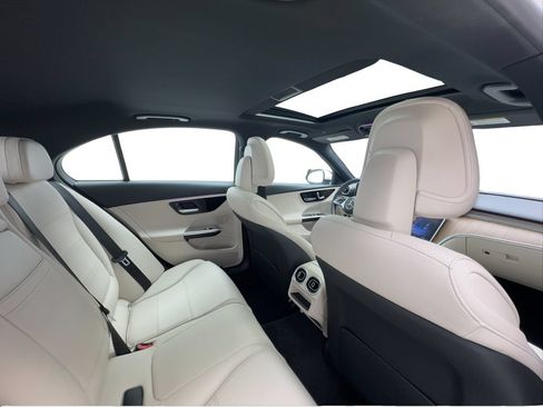 Used 2023 Mercedes-Benz C 300 Sedan image 26