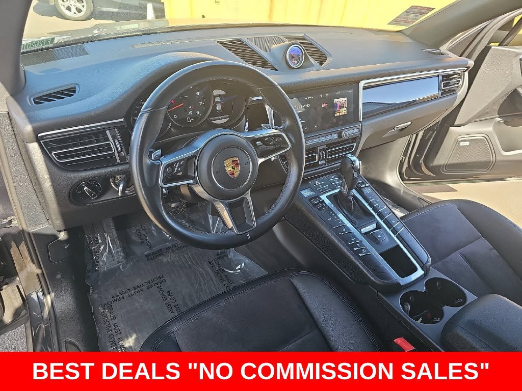Used 2021 Porsche Macan w/ Premium Package AWD/4WD image 16