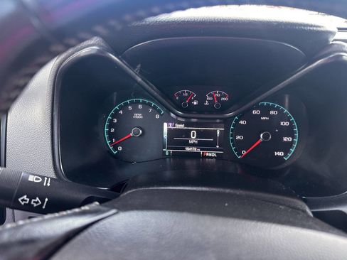 Used 2018 Chevrolet Colorado LT w/ Safety Package RWD image 11