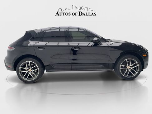 Used 2022 Porsche Macan AWD/4WD image 11