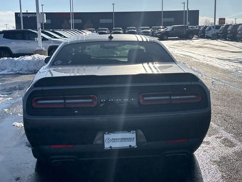 Used 2018 Dodge Challenger R/T Scat Pack image 4