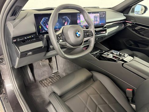 Used 2026 BMW 530i RWD image 4
