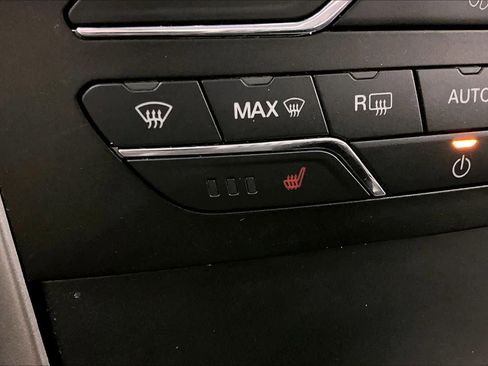 Used 2018 Ford Edge SEL w/ Equipment Group 201A FWD image 33