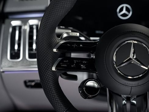 Used 2025 Mercedes-Benz S 63 AMG S image 50