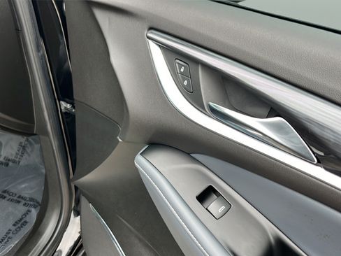 Used 2023 Buick Enclave Essence FWD image 14