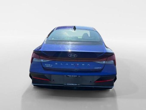 Used 2024 Hyundai Elantra Limited FWD image 4