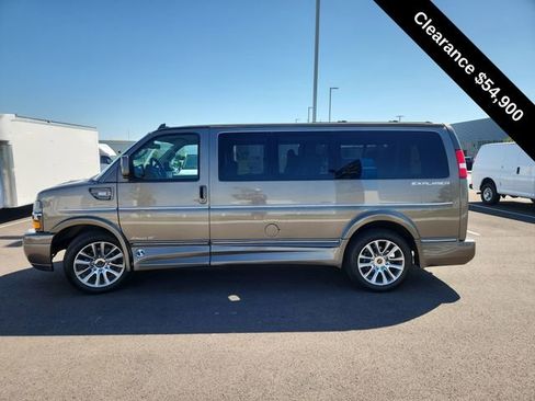 Used 2021 Chevrolet Express 2500 image 5