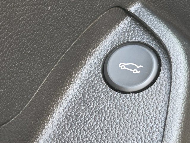 Used 2016 Chevrolet Cruze LT w/ Convenience Package FWD image 32