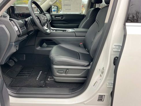 New 2026 Nissan Armada SV image 25