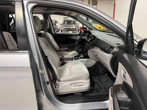 Used 2019 Honda Pilot EX-L image 44