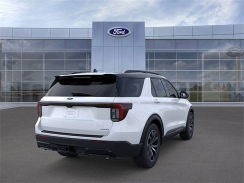New 2025 Ford Explorer ST-Line image 8