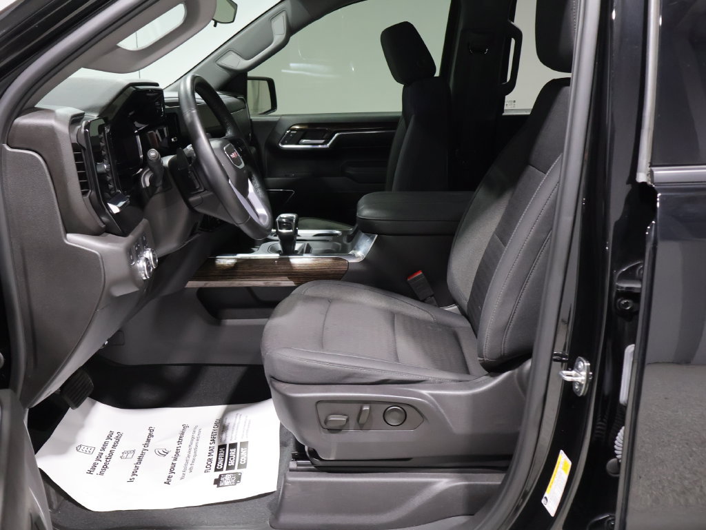 Used 2024 GMC Sierra 1500 Elevation AWD/4WD image 9