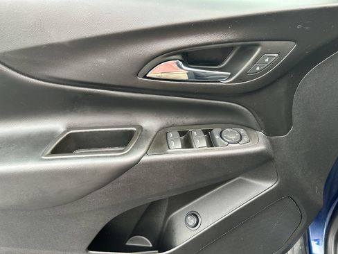 Used 2022 Chevrolet Equinox LT AWD/4WD image 21