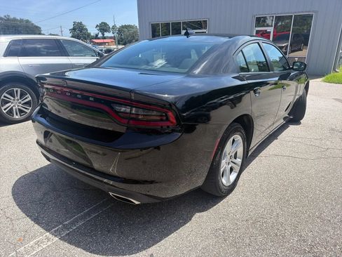 Used 2023 Dodge Charger SXT RWD image 7