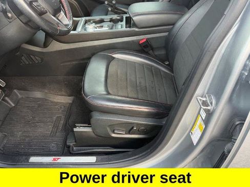 Certified 2022 Ford Edge ST-Line AWD/4WD image 11
