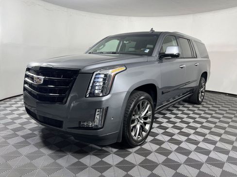 Used 2020 Cadillac Escalade ESV Premium Luxury w/ Escalade Sport Edition RWD image 3