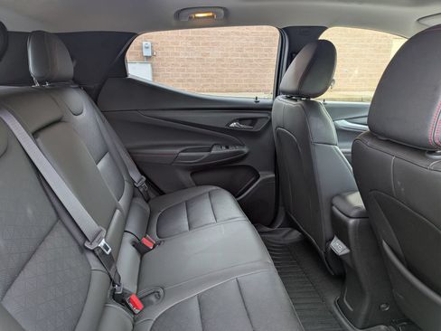 Used 2023 Chevrolet Bolt EUV Premier w/ Sun & Sound Package FWD image 17