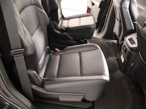 New 2025 Lincoln Navigator Reserve w/ Jet Appearance Package AWD/4WD image 16