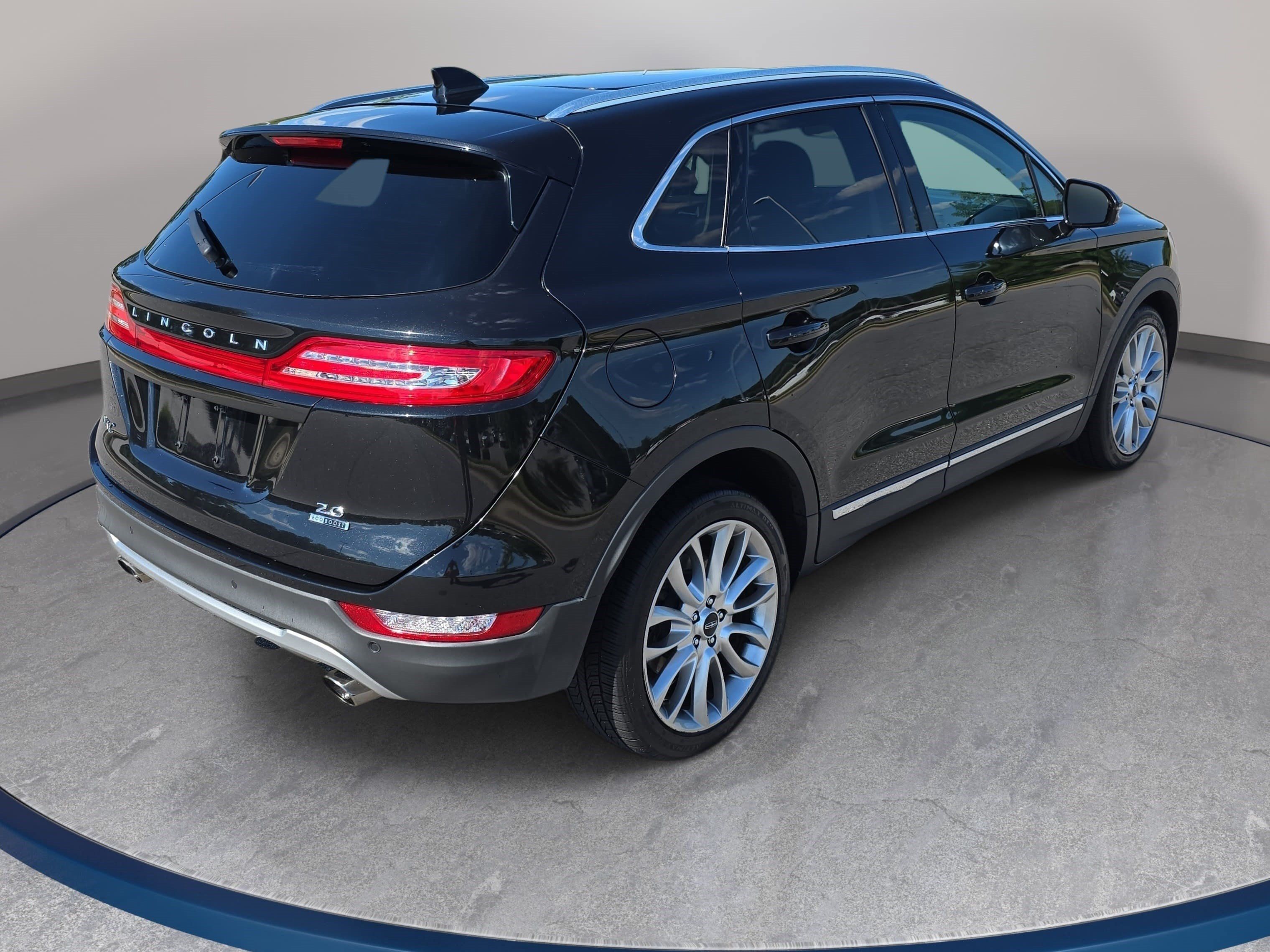 Used 2015 Lincoln MKC FWD w/ Equipment Group 102A Reserve image 5