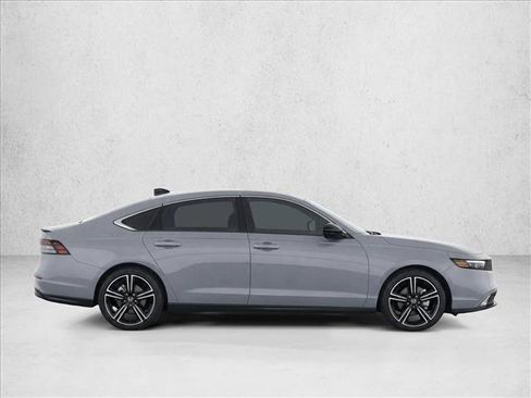Used 2025 Honda Accord Sport image 8