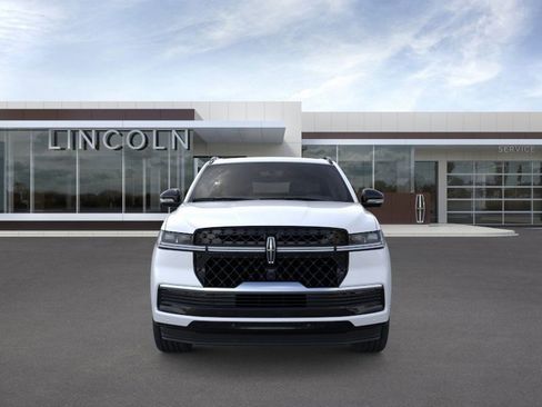 New 2025 Lincoln Navigator Reserve w/ Jet Appearance Package image 6