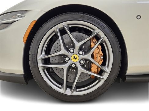 Used 2024 Ferrari Roma Spider image 13
